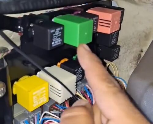 رله صندوق عقب